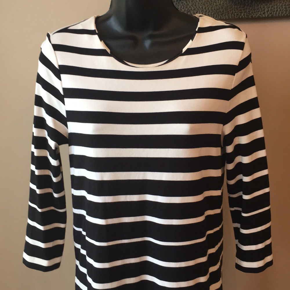 Black/White Knit quarter length sleeves - Picture 4 of 8